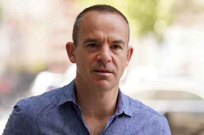 Martin Lewis urges flight passengers to come forward for free £1,040