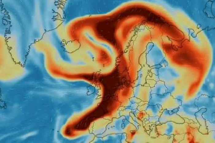 Toxic gas cloud from volcano hits north of Scotland