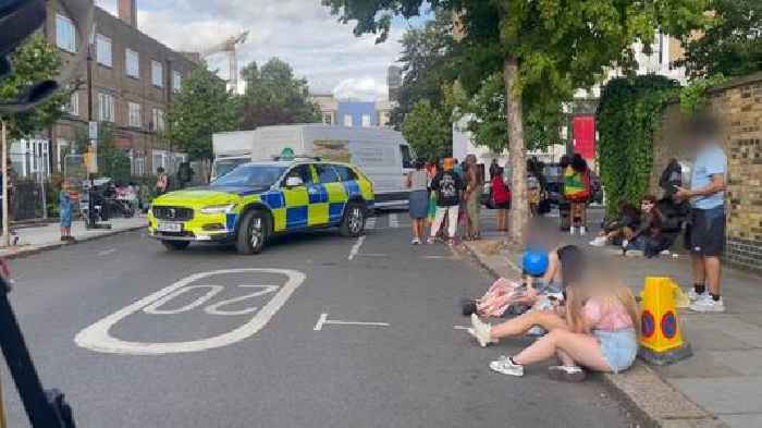 Laughing gas ban questioned after police seen failing to intervene at Notting Hill Carnival