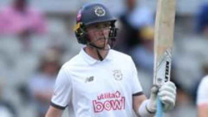 Lancashire rally after Middleton ton for Hampshire