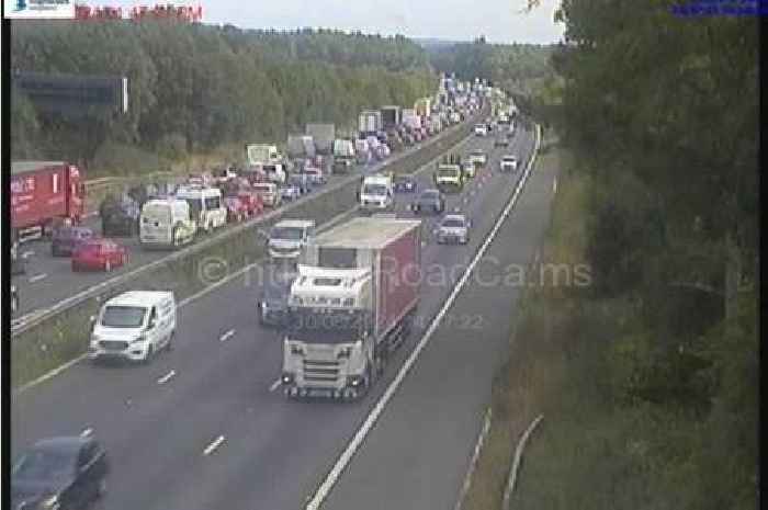 Live Leicestershire M1 updates as crash causes delays and queues