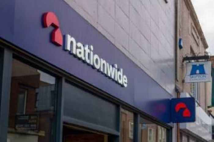 Nationwide tells customers it will pay them £325