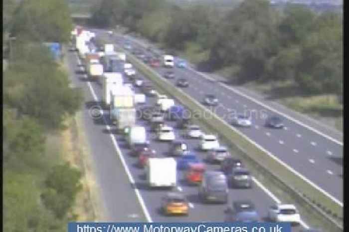 Live: M5 lanes closed by crash in Gloucestershire with tailbacks building