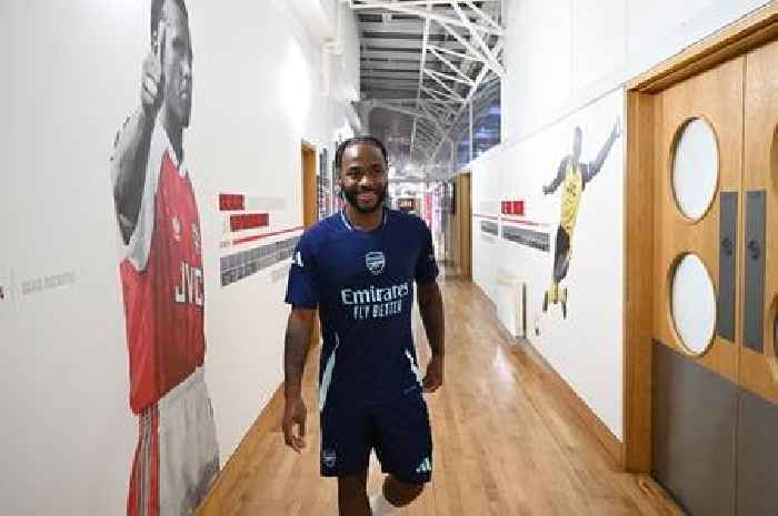 Arsenal response to desperate transfer hints at clear Raheem Sterling role under Arteta