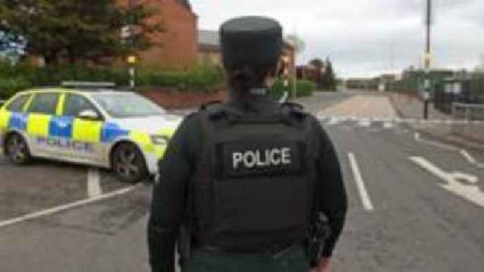 PSNI aims to hire 600 more officers within three years