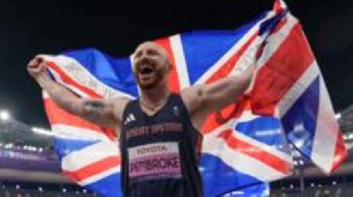 Hereford's Pembroke wins javelin gold with new world record