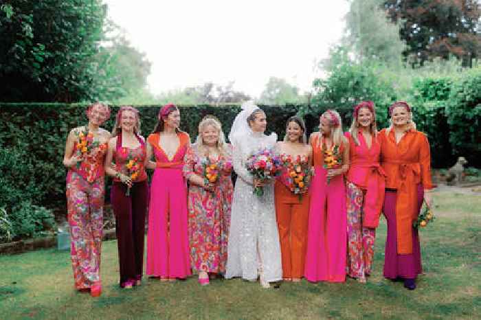  A wedding with an abundance of colour