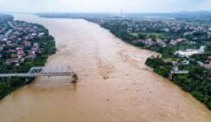 Typhoon Yagi collapses busy bridge in Vietnam