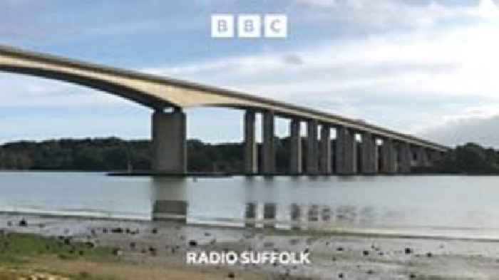 Why is one lane closed on the Orwell Bridge?