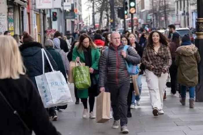 Martin Lewis' MSE warns high street shoppers after 82 stores 'closed for good'