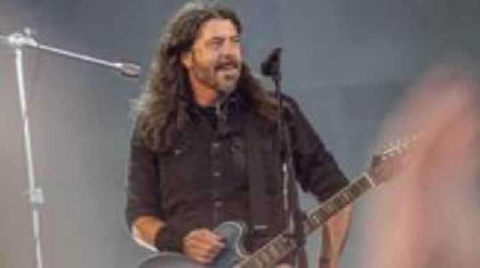 Grohl admits fathering child outside of marriage