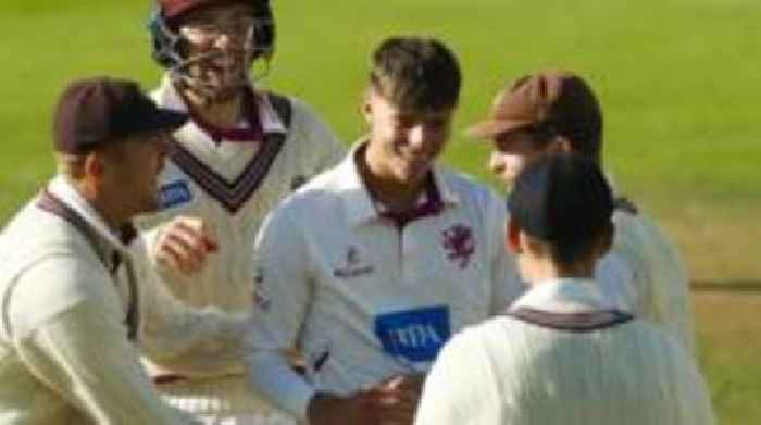 Vaughan takes 11 wickets as Somerset boost title hopes