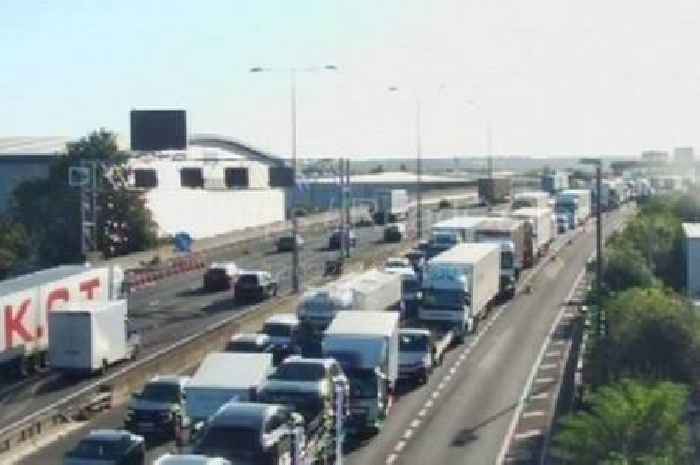 M25 live traffic updates as crash blocks motorway causing massive delays