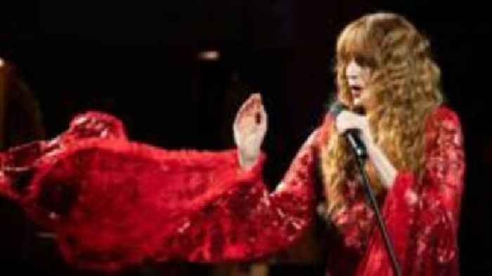 Florence + The Machine paints the Proms blood red