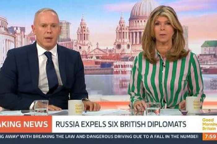 Kate Garraway halts Good Morning Britain to issue 'breaking news' announcement