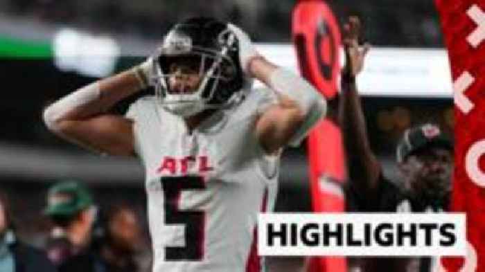 Dramatic late touchdown seals win for Falcons