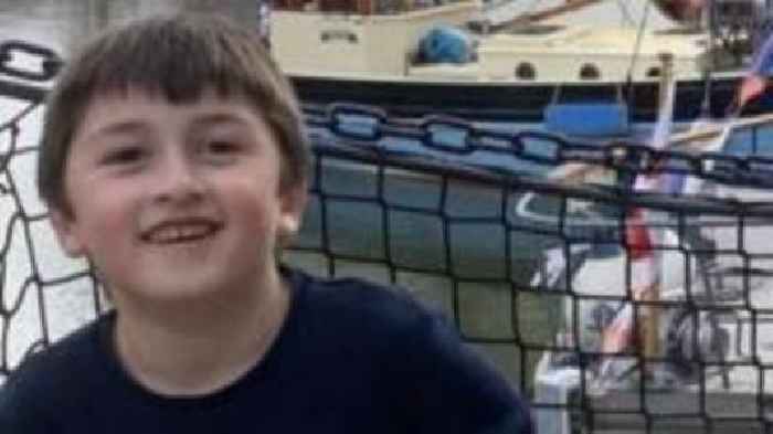 Safety measures at pool where boy died 'borderline' - inquest