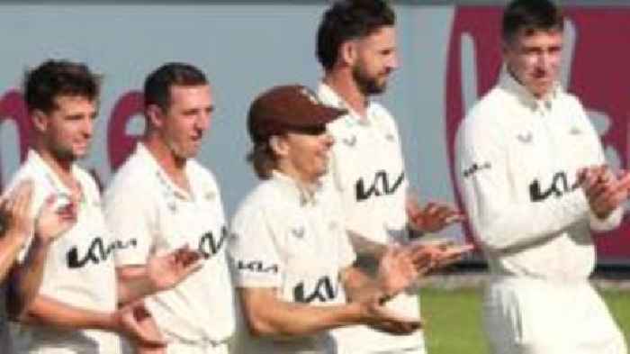 Surrey close in on title after beating Durham