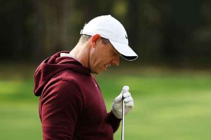 Rory McIlroy breaks club midshot - 