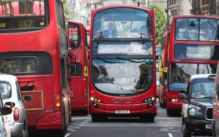 A car-free Oxford Street does sound dreamy, but there’s a problem: buses