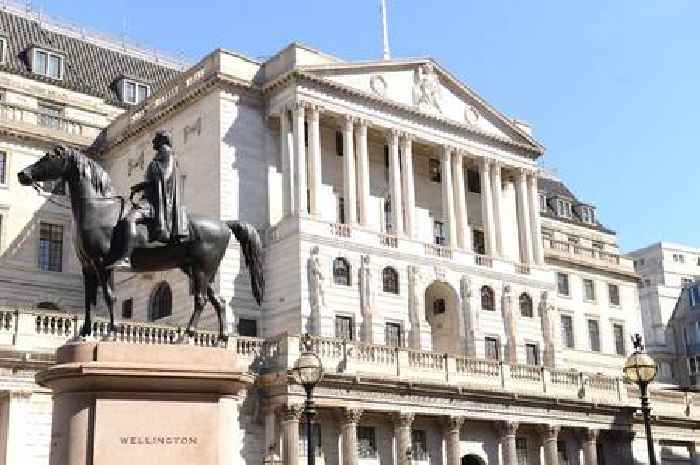 Bank of England disappoints as it keeps base rate at 5% but makes future pledge