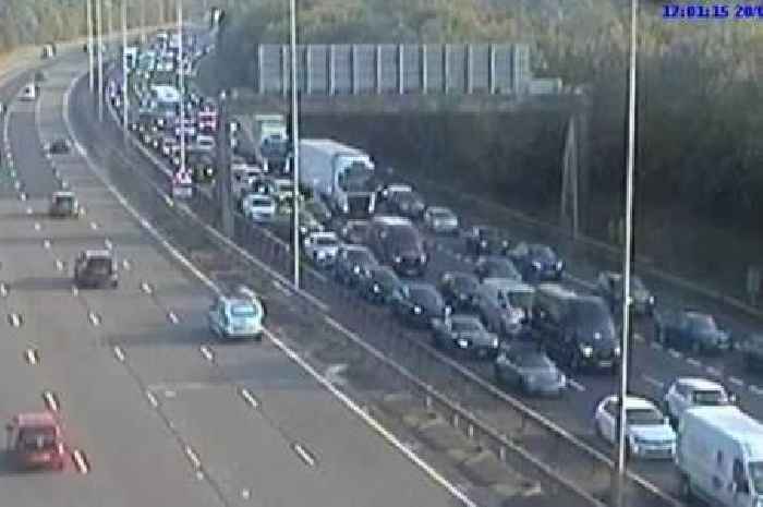 Live A1 traffic updates today as crash leaves road closed in Cambridgeshire