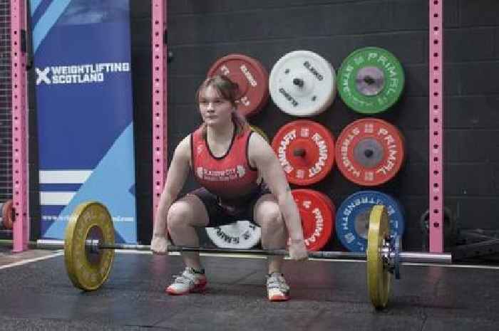 Teenage weightlifter's dream to represent Scotland on world stage