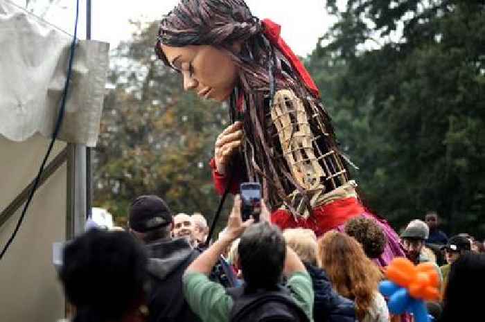 Little Amal touches the peak of Hull's welcome for everyone