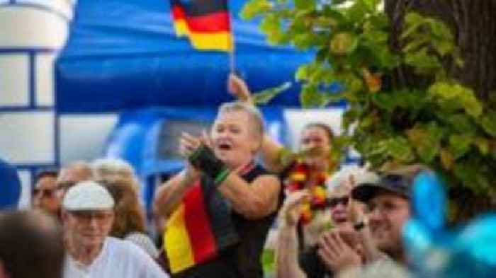 German far right eyes win in Scholz's state