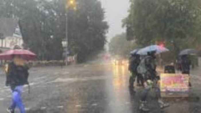 Schools in Oxfordshire shut as heavy rain brings flooding