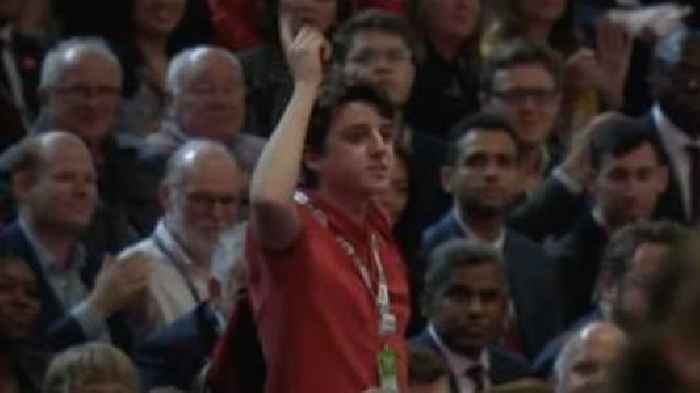 Student heckler says Starmer 'won't lift a finger' to help Gaza