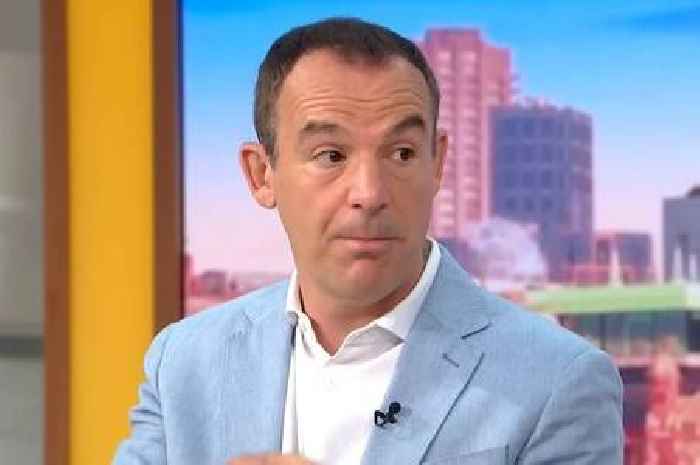 Martin Lewis shares 'cheapest' energy deals to fix bills before Ofgem price cap hike