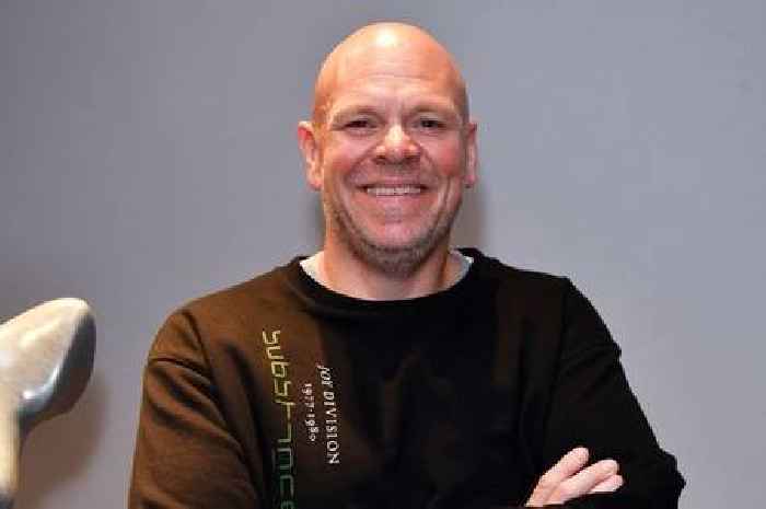 Tom Kerridge cooks simple three-ingredient meal at home after 12st weight loss