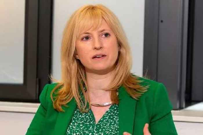 Labour MP Rosie Duffield quits over Keir Starmer's gifts from donor