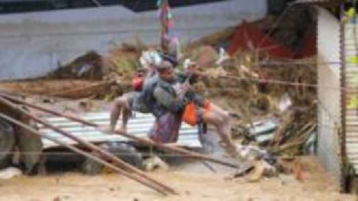 People 'jump from roof to roof' as floods kill 148 in Nepal