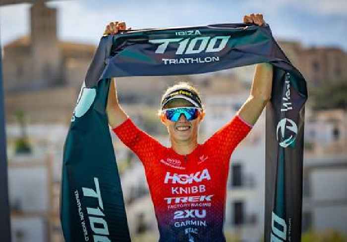 Unbeaten Knibb and Van Riel boost world title bids at Ibiza T100