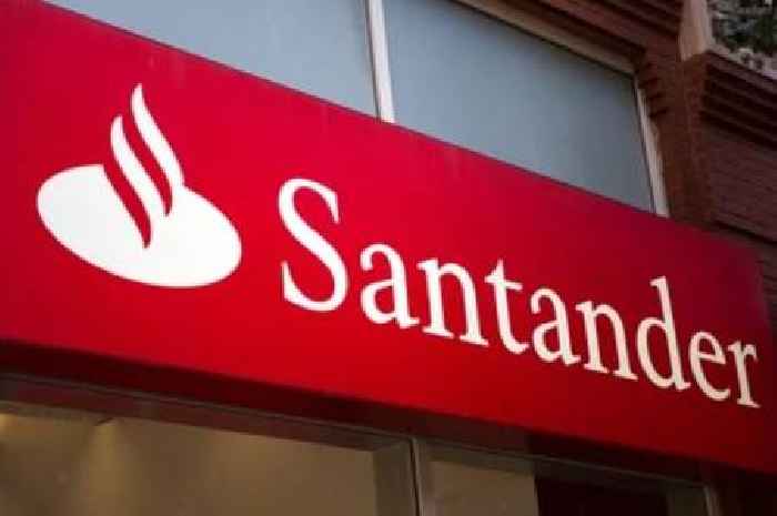 Santander issues rare 'red' warning to customers who have bank accounts