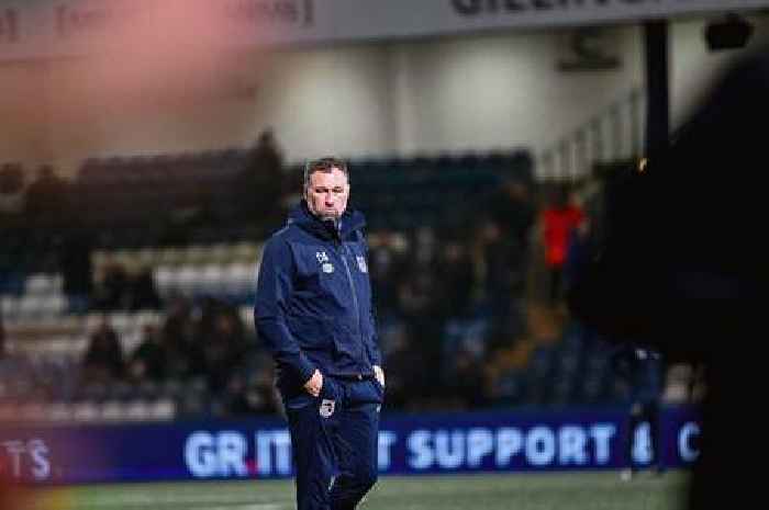 'It was like watching AC Milan under Arrigo Sacchi at one point' - David Artell on 'outstanding' Grimsby's win at Gillingham