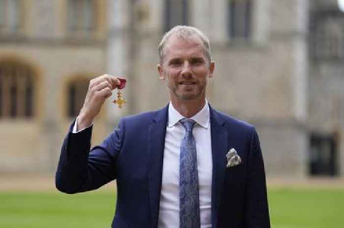 Prince William's 'promise' to former rugby ref Wayne Barnes at OBE ceremony