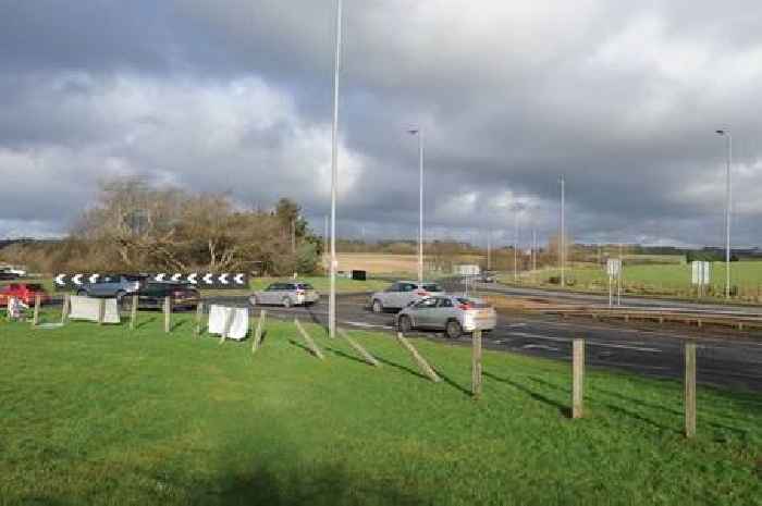 Two people left with 'serious' injuries after car smash on A77 at Monkton