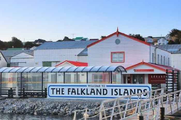 Argentina vows to take back Falkland Islands after UK gives up Chagos