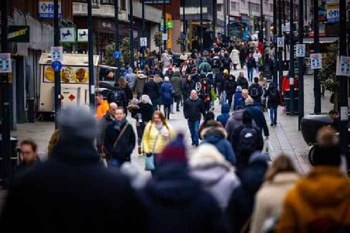 DWP could award thousands of Universal Credit claimants extra money this autumn