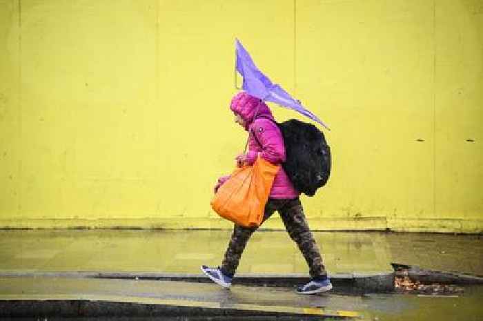 Met Office issues eight hour thunderstorm warning for 16 parts of Wales