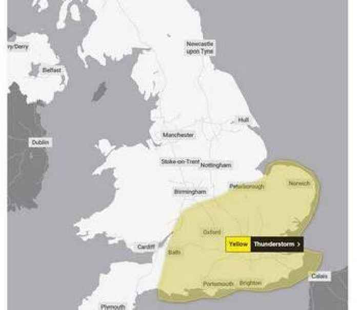 Met Office issues 12-hour thunderstorm warning for today as power cuts 'likely'