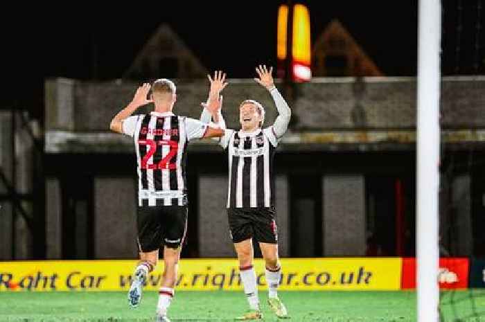 'The best team lost': Artell pleased with Grimsby Town's performance in 2-1 defeat to Lincoln City