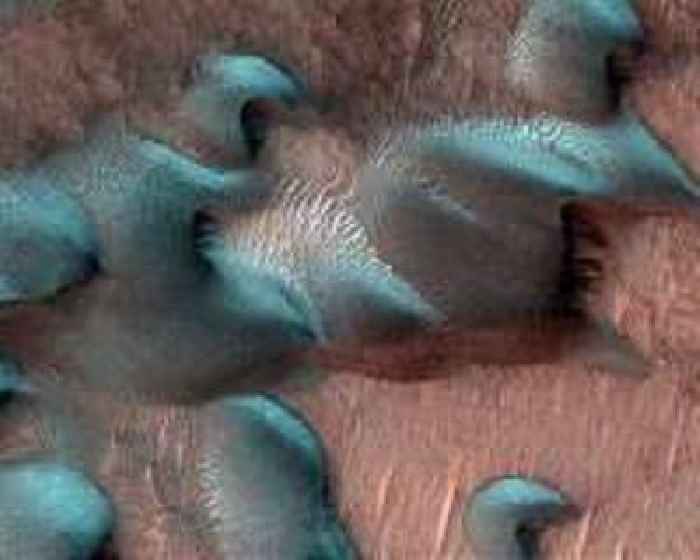 Cryptic Mars landscape revealed as ice thaws in southern hemisphere