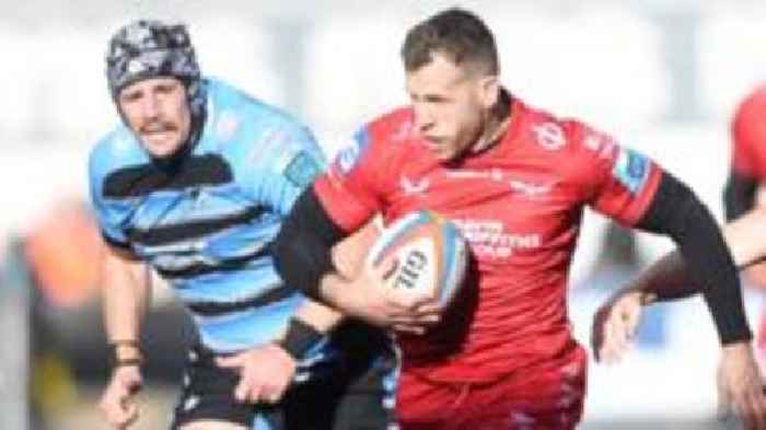 Davies double helps Scarlets claim win in Cardiff