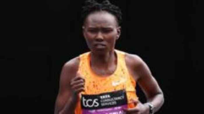 Kenya's Chepngetich breaks marathon world record