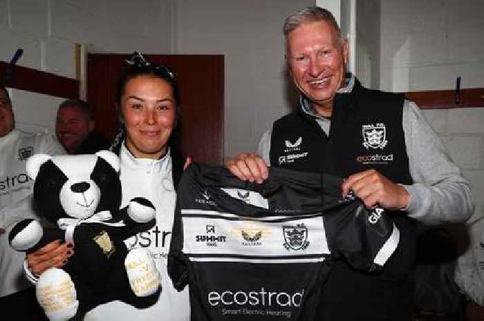 'Back on track' Hull FC react to Women's Grand Final win as Adam Pearson presents shirts