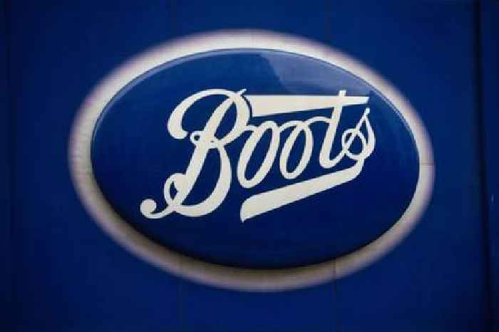 Boots: Online and makeup sales boost earnings ahead of Christmas